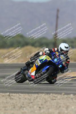 media/Oct-13-2025-Moto Forza (Mon) [[a66d839500]]/3-B Group/Session 3 (Turn 16)/